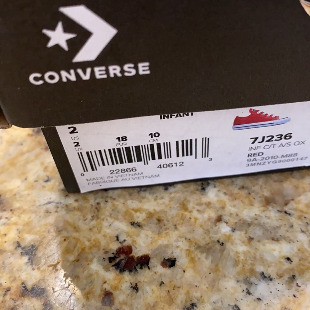 New Converse Infant CTAS Low Red 7j236 - Picture 4 of 5